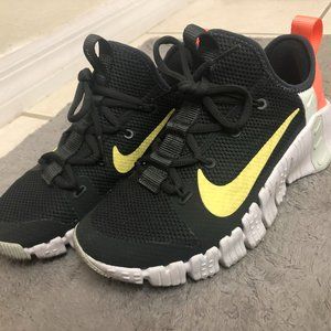 Womens 7.5 Nike Metcon Free 3 Grey/Pink